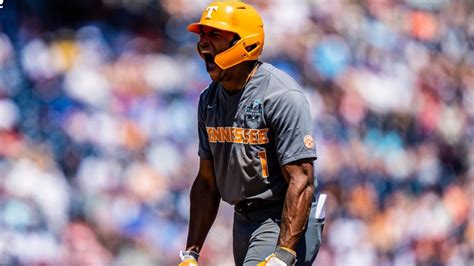 Tennessee 6, Stanford 4